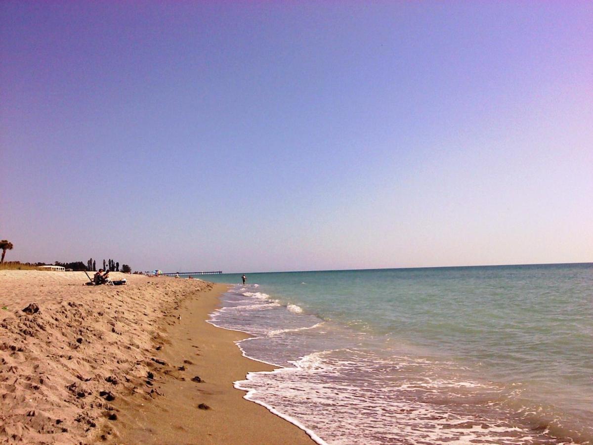 Venice Villas On The Beach Exteriör bild